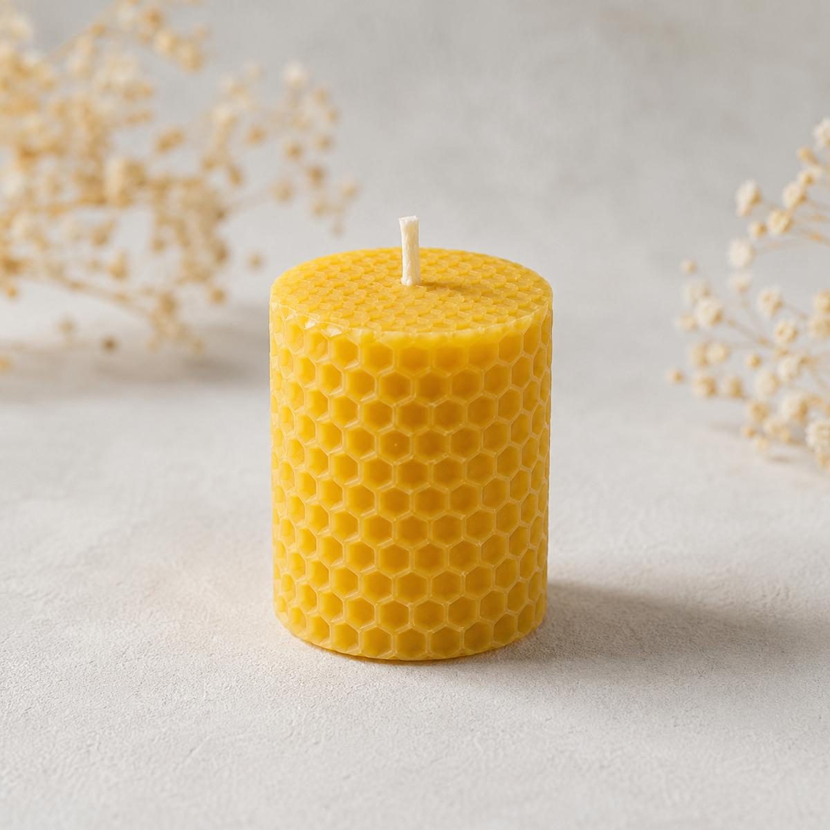 bienenwachskerze-klein.jpg Bienenwachskerze
